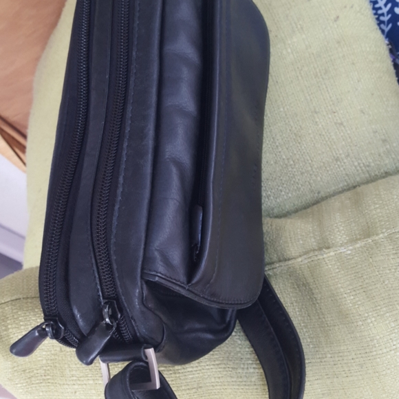 Derek Alexander cross body - Picture 4 of 8